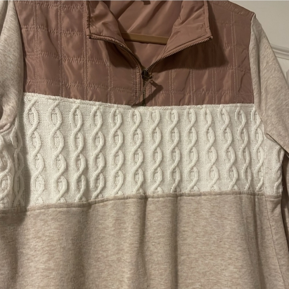 Women's Cable Knit Sweater - Beige and White